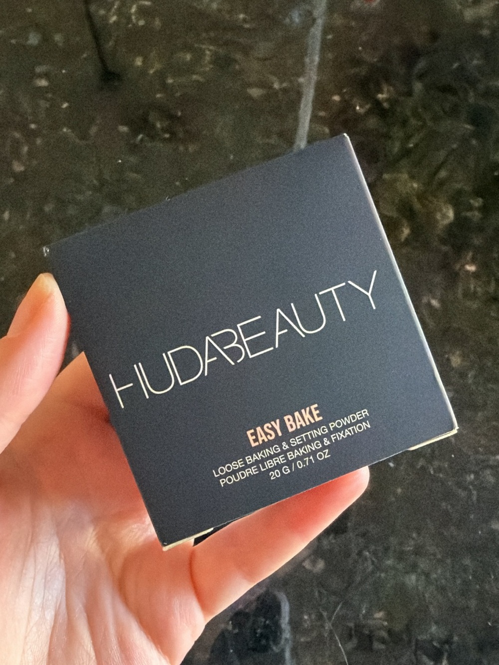 NIB Huda Beauty easy bake loose baking and setting powder- shade kunafa
